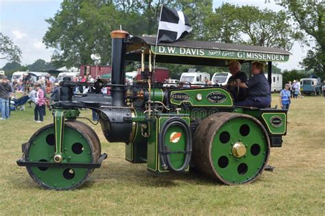 Van De De Locomotief Van De Motorvoertuigtractor De Landbouwmachines