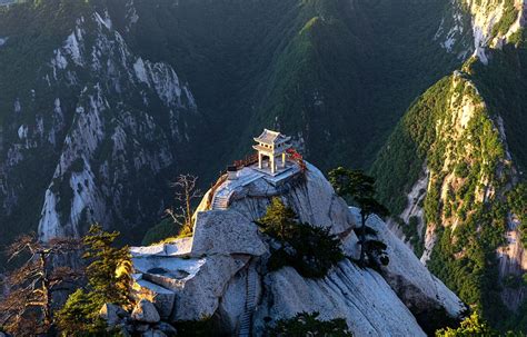 One-Day Tour to Mount Huashan, Shaanxi (Multiple Cable Car Routes