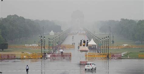 Light Rain Thunderstorms Likely In Delhi Dynamite News