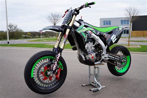 Kawasaki Super Motard Moto Zombdrive