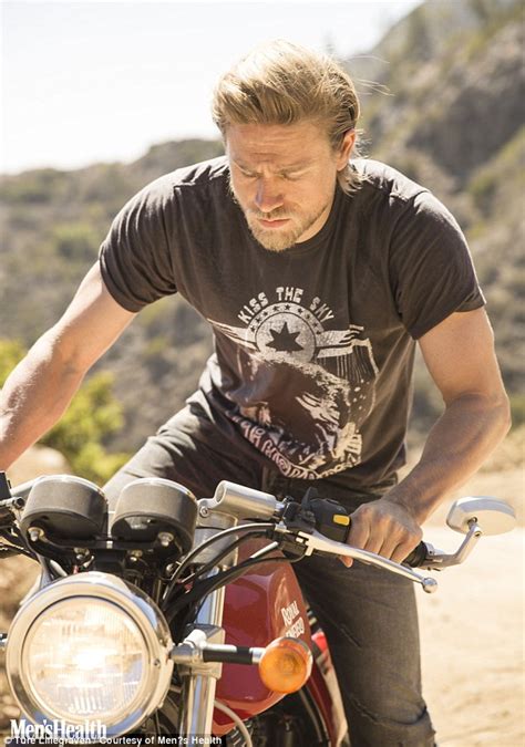 Charlie Hunnam Tells Mens Health He Uses Exercise To Beat Depression