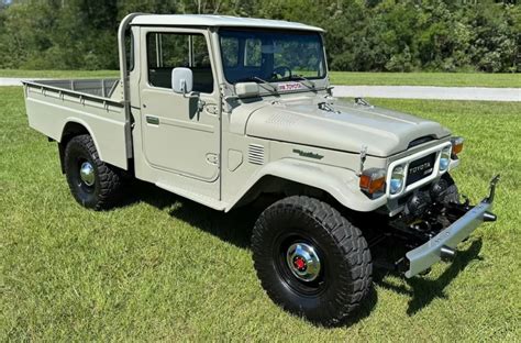 Used 1985 Toyota Hj47 Land Cruiser Pickup Excellent Resoration For