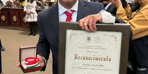 Recibe Fernando Mandri Bellot La Medalla Al Mérito Turístico De La Cdmx Dimension Turistica