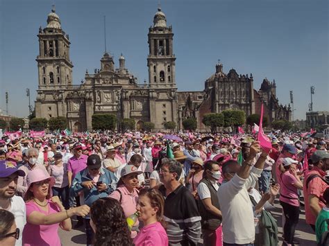 Afp News Agency On Twitter Afpphoto Tens Of Thousands Of Mexicans