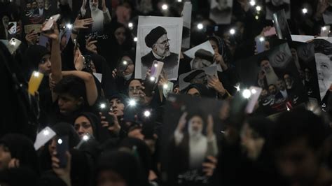 Iran Thousands Mourn President Raisi And Others Killed In Helicopter Crash Ap News