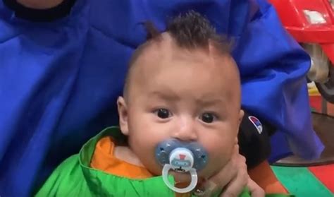 Kelakuan Jahil Baim Wong Cukur Rambut Kiano Di Salon Gaya Mohak