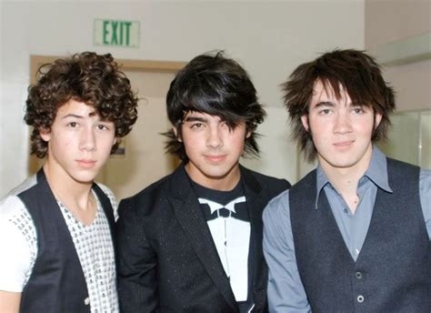 Jonas Brothers Picture 1 - Jonas Brothers Perform Live in Concert ...