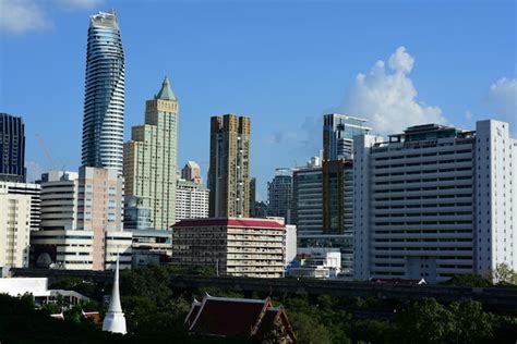 Premium Photo Skyscrapers In City