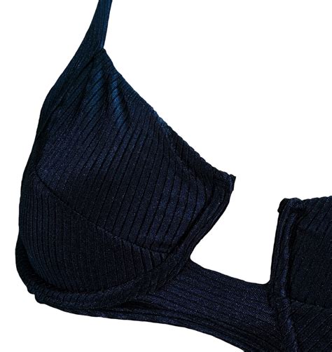 Sutiã Biquíni Texturizado Preto Aro Ilha Bikini