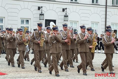 W Polsce 15 sierpnia to dzień wolny od pracy Sklepy będą zamknięte