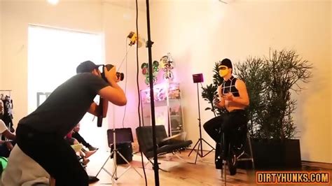 Muscle Gay Flip Flop And Cumshot