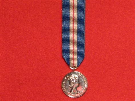 MINIATURE QUEENS GALLANTRY MEDAL QGM MEDAL EIIR Hill Military Medals