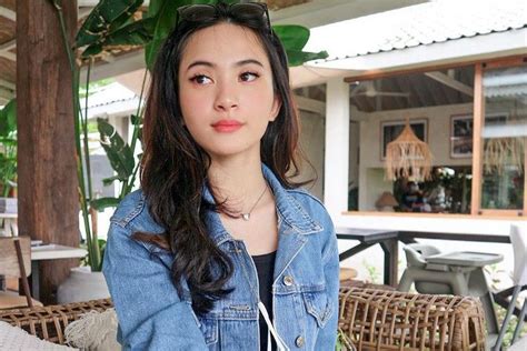 Profil Biodata RRQ Vivi Nama Asli Vivi Novica Lengkap Agama Umur Dan