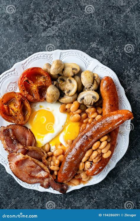 Rustic Full English Breakfast Royalty Free Stock Photography