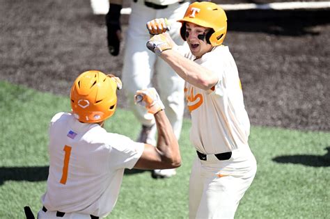 How does the NCAA Baseball Tournament work? Breaking down format, regionals and brackets