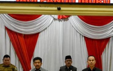 Pj Bupati Bachril Bakri Sampaikan Pengantar Ranperda Pajak Dan