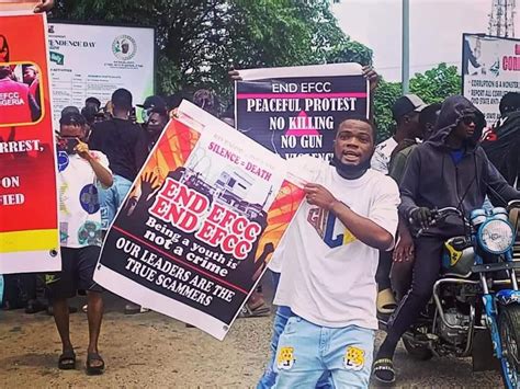 Like Delta Ibadan Youths Stage Protest Against Efcc Photos