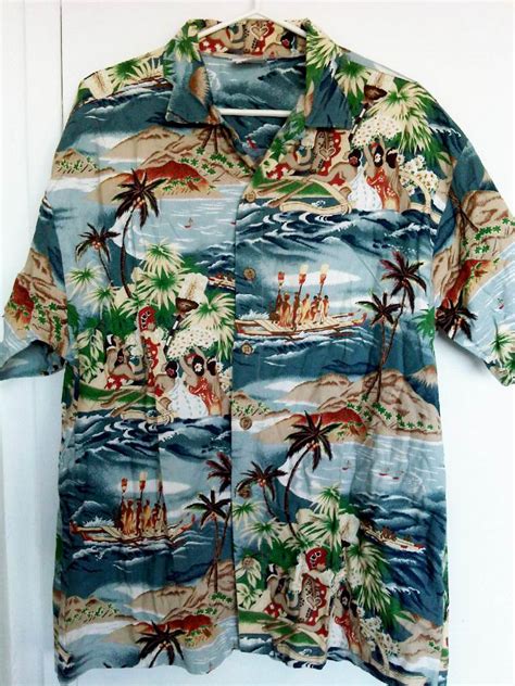 Mens Hawaiian Shirt Large King Kamehameha Outriggers Palm Trees Wahine