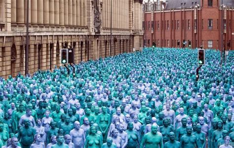 A Bit Of Blue Thousands Get Naked In Hull For Spencer Tunick Art Installation Artofit