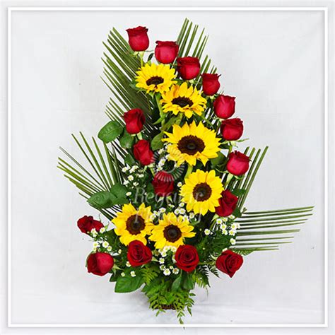 Details 100 Arreglos Florales Con Girasoles Y Rosas Rojas Abzlocal Mx