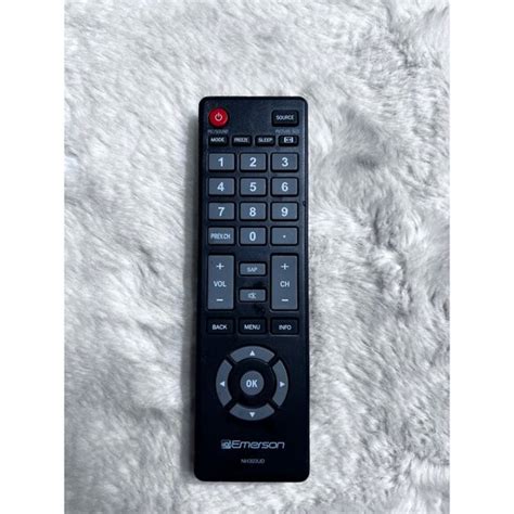 emerson media emerson nh ud black remote controller works poshmark