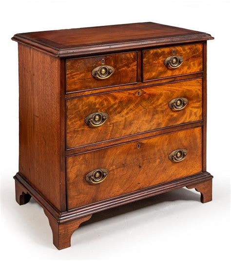 Georgian Cross Banded Mahogany Chest Of Drawers English 18th Century