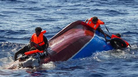 Tragedia En El Mediterr Neo Un Barco Repleto De Migrantes Naufrag