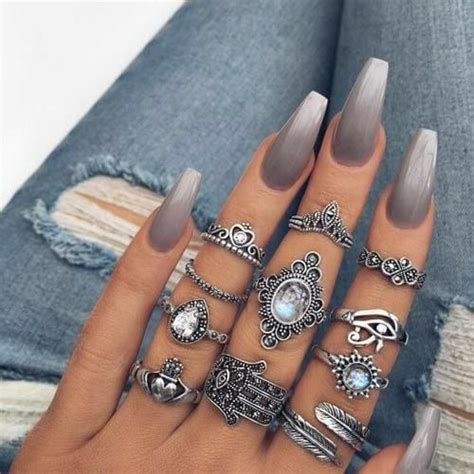 Examples Of Grey Silver Nails For A Cool Manicure