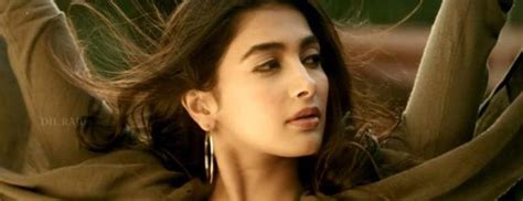 Pooja Stands Next To Anushka In Bikini Cinejosh