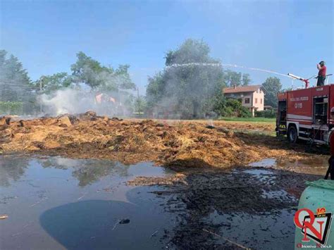 SAN MAURIZIO CANAVESE Malanghero Fulmine Colpisce Fienile In Fiamme