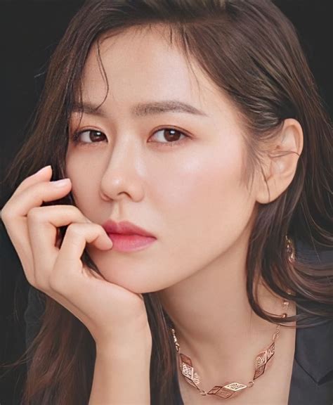 Son Ye Jin 손예진 Korean Actresses Korean Actress Hyun Bin