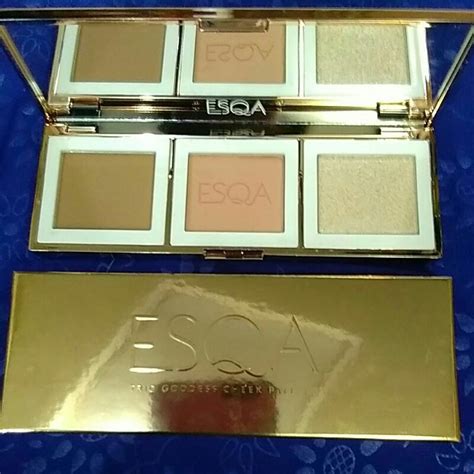 Jual ESQA THE GODDES CHEEK PALETTE APHRODITE Shopee Indonesia