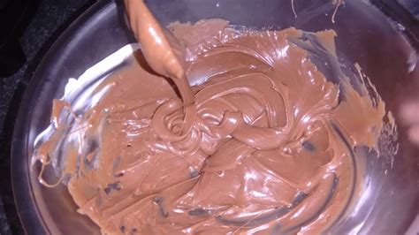 Ganache De Chocolate Para Rechear Bolos Muito Facil De Fazer Youtube