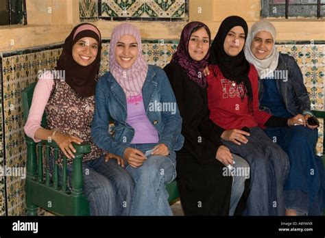 Tripoli, Libya. Young Libyan Women Stock Photo - Alamy