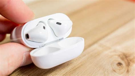 How To Improve AirPods Battery Life: Make Your Earbuds Last Longer ...