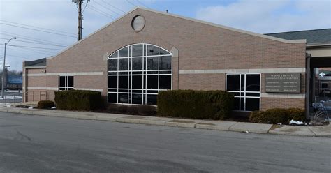 Health inspectors find Metrotown food court violations during check 19