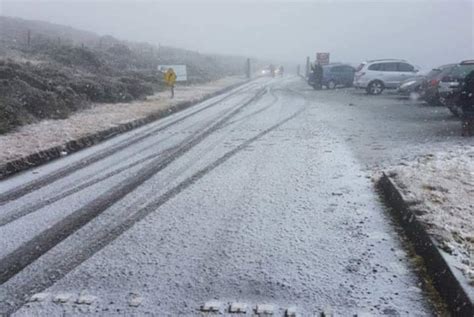 Olho Aberto Paraná Neve cai na Serra Catarinense e interdita estrada