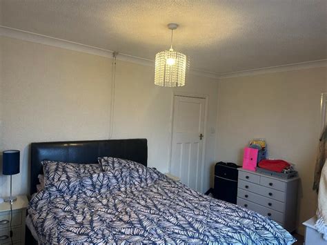 Bedroom Apartment For Rent Swiss Drive Bristol Hybr