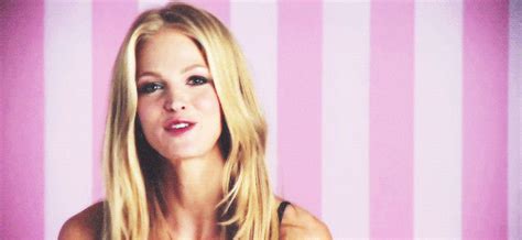 Erin Heatherton S