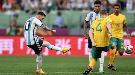 Golazo de Messi debut de Garnacho y victoria de la Selección Argentina