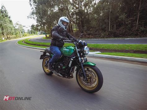 Teste Kawasaki Z 650 RS união emocionante entre naked e retrô