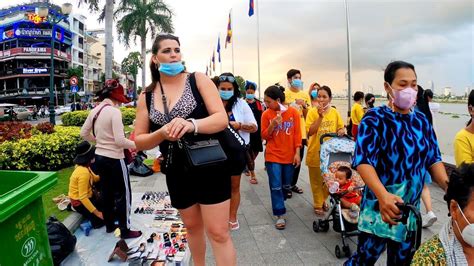 Phnom Penh Cambodian Food Tours Walking Tour Riverside Street Food