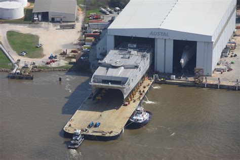 Expeditionary Fast Transport USNS Burlington Completes Builders Trials ...