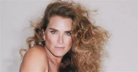 Brooke Shields 57 Parades Ageless Figure As She Strips To Skimpy