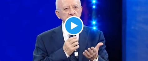 Palinsesti Rai Show Di De Luca La Berlinguer Avete Tirato Questa