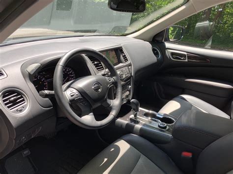 2019 Nissan Pathfinder: 87 Interior Photos | U.S. News