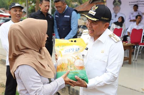 Jaga Stabilisasi Harga Pemkab Bandung Barat Alokasikan Ton Beras