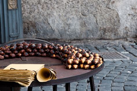 Kastanien Herbst Stall Kostenloses Foto Auf Pixabay