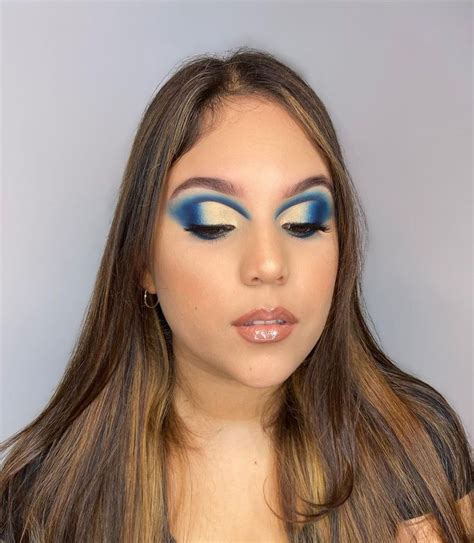 Makeup By Kellys Molina On Instagram BLUE VIBES Sigo Atenta A