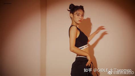 如何评价 Jyp 新女团 Nmixx 的配置？